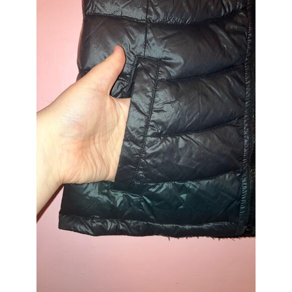Calvin Klein black down feathers puffer vest size small - Picture 3 of 6
